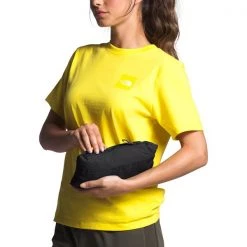 The North Face Womens Venture 2 Jacket TNF Black TNF Black 7 The North Face Womens Venture 2 Jacket TNF Black TNF Black